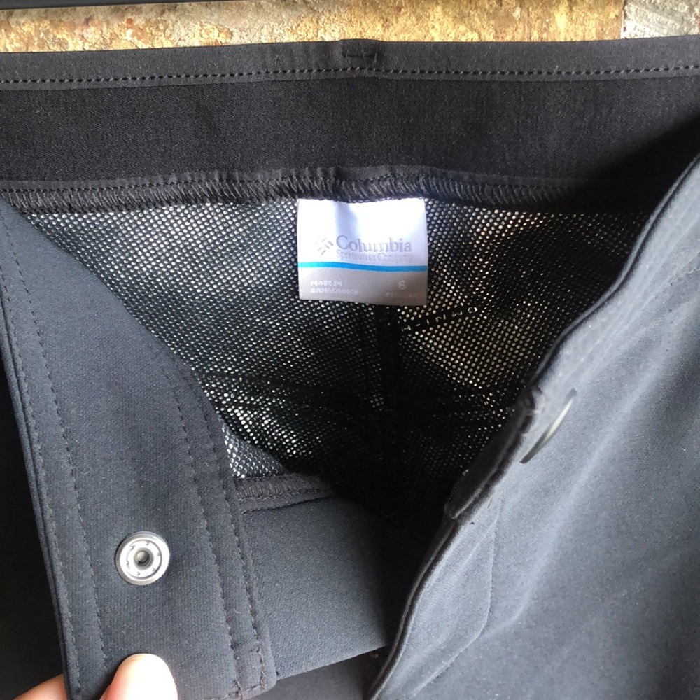COLUMBIA Black Insulated Pants with White Zippers - Picture 3 of 9
